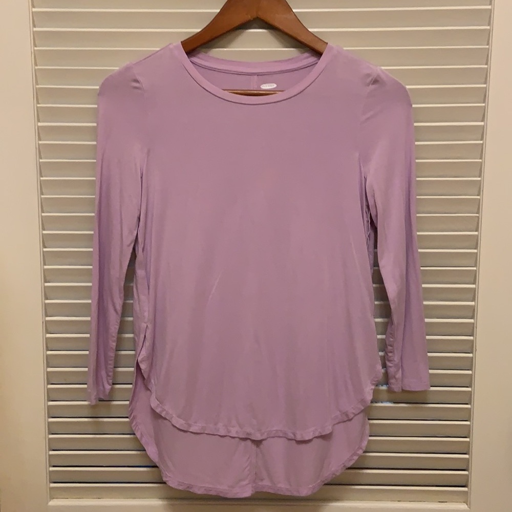 Old Navy Long Sleeved Tee in Lavender